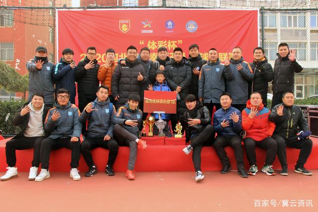 2:3中国女排，没想到赛后美国主帅盛赞一人:她击败了我们所有努力